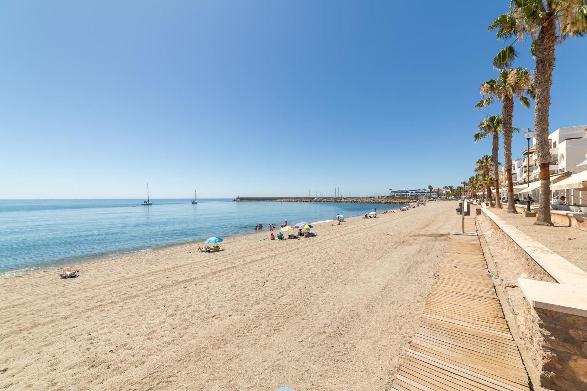 Holiday Apartment Roquetas de Mar Bagian luar foto
