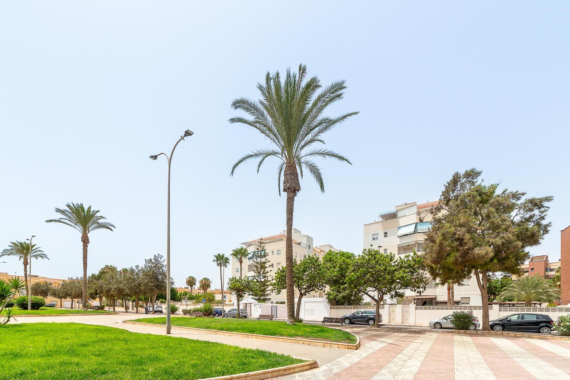 Holiday Apartment Roquetas de Mar Bagian luar foto