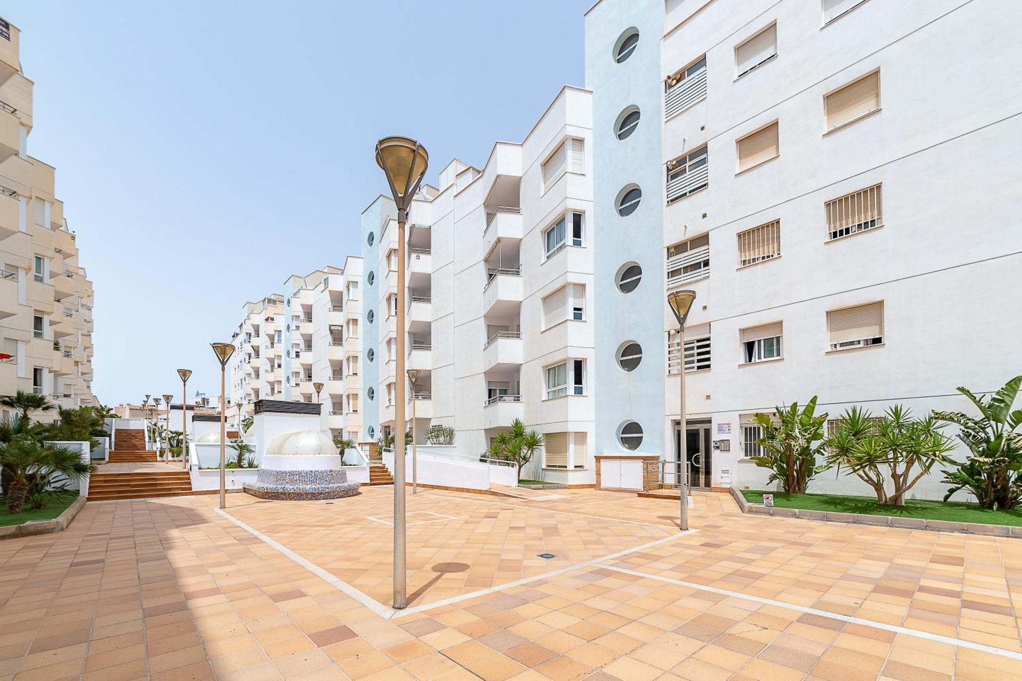 Holiday Apartment Roquetas de Mar Bagian luar foto